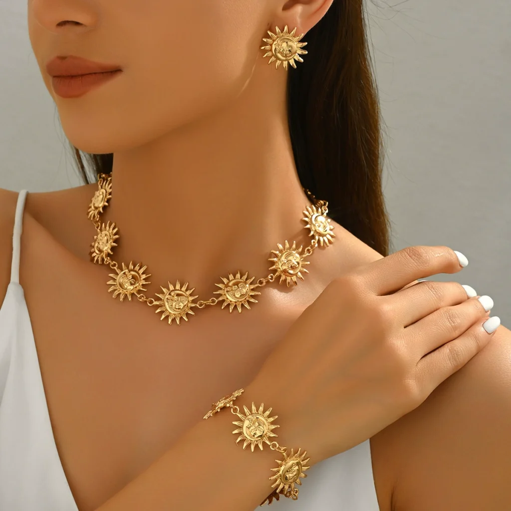 Vintage European Women'S Jewelry Geometric Sun Necklace Elegant Earring Set Alloy Earring & Necklace Set