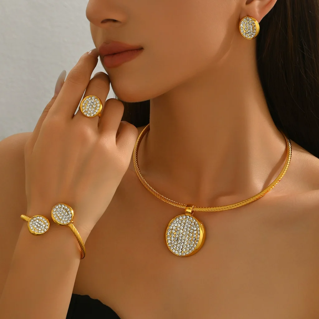 Vintage European Necklace & Earring Set Geometric Inlaid Rhinestone Pendant Choker Bangle Alloy Earring & Necklace Set +