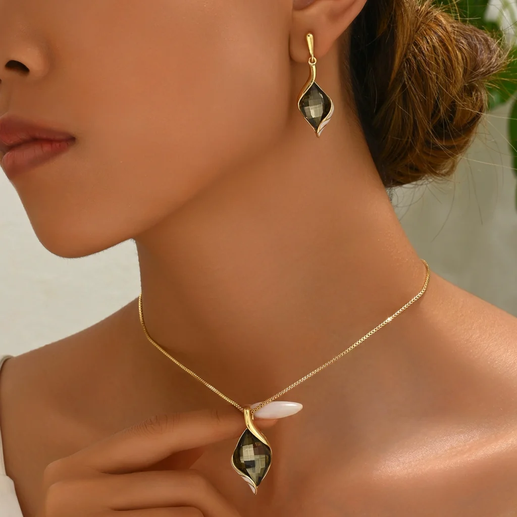 Vintage European Necklace Earrings Women'S Jewelry Set Elegant Cz Choker Alloy Earring & Necklace Set