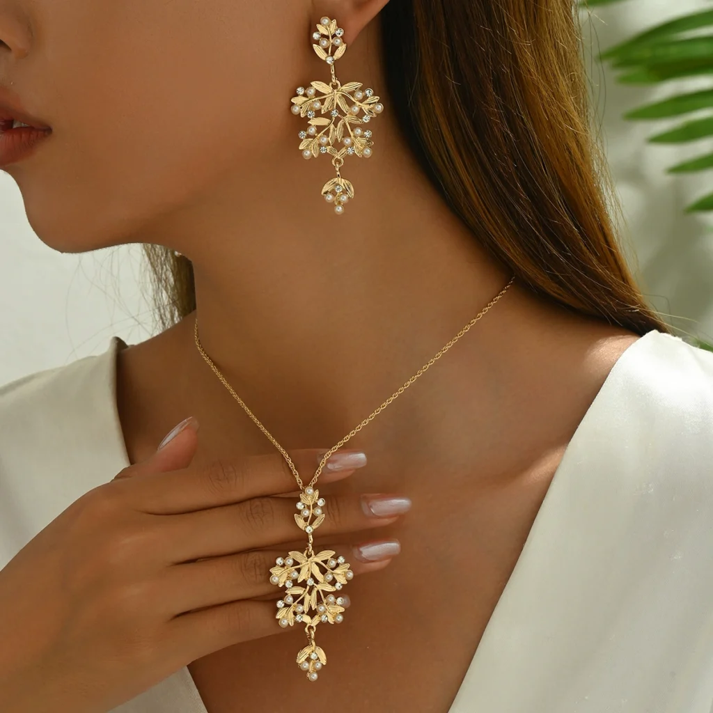 European Women'S Flower Necklace & Earring Set Cz Rose Elegant Stud Earrings Cz Earring & Necklace Set