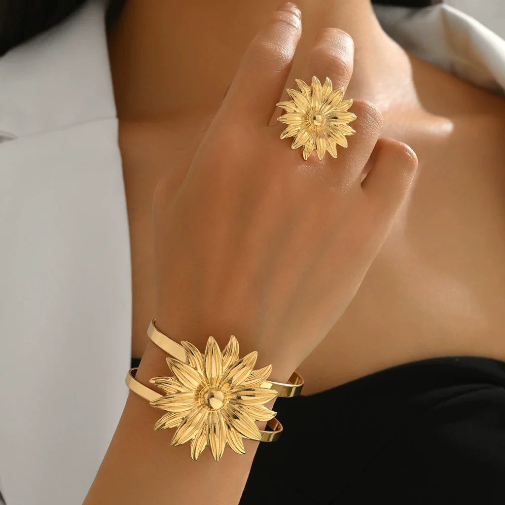 European Women'S Bangle Geometric Flower Gold Open Ring Elegant +