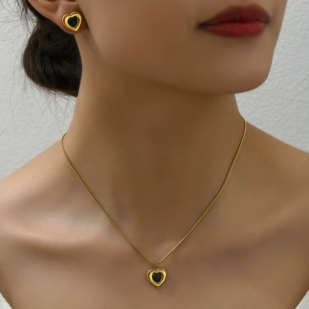 Luxury Designer Heart Stud & Necklace Set Inlaid Women'S Choker Earrings Earring & Necklace Set Heart