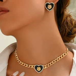 Vintage European Women'S Earring Set Heart Cz Stud Earrings Long Necklace Alloy Earring & Necklace Set