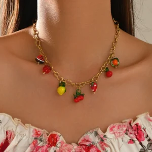European Jewelry Pendant Choker Elegant