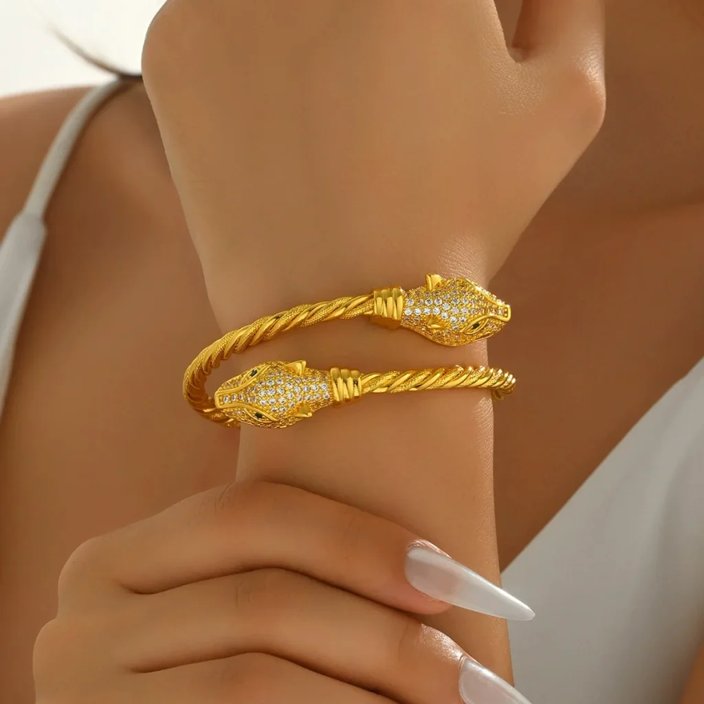Fashion Luxury Women'S Jewelry Snake Inlaid Cz Open Bangle Cz Fashion