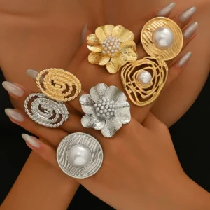Geometric European Jewelry Designer Geometric Open Pearl Ring Pearl Flower