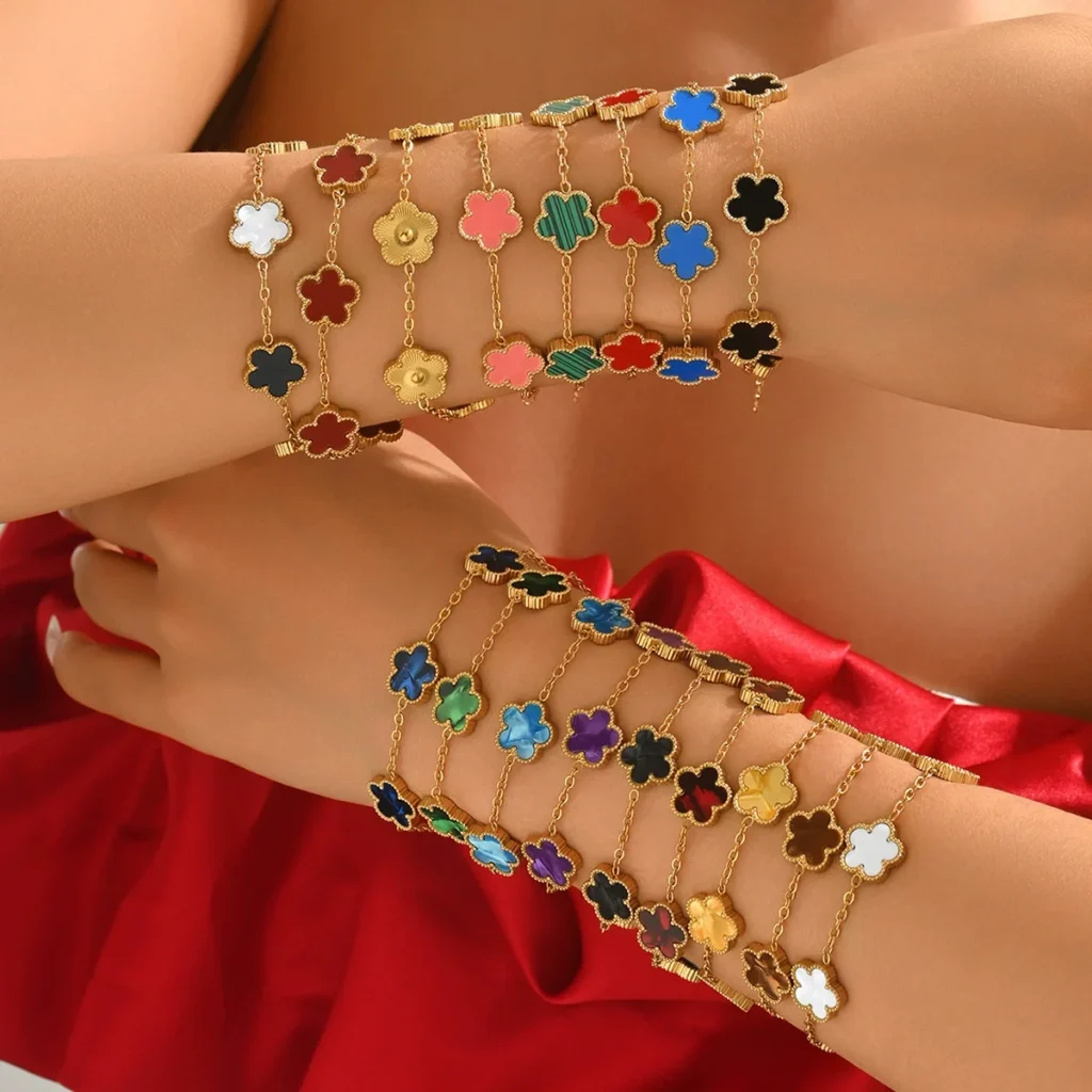 Vintage Fashion Women'S Bracelet Geometric Petal Luxury Elegant Inlaid Gold Plated Inlaid