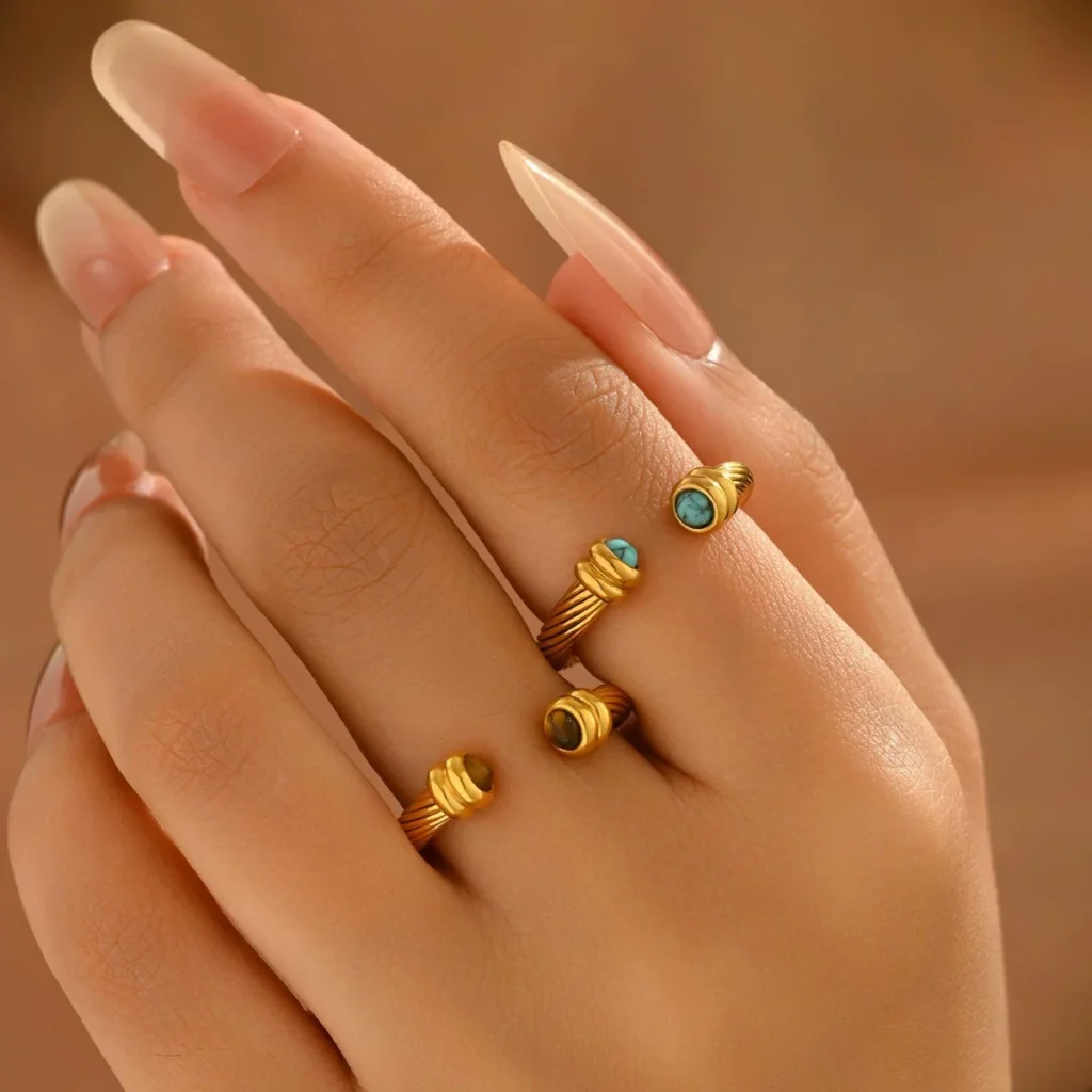 Vintage European Women'S Ring Open Inlaid Turquoise Index Ring Alloy Inlaid