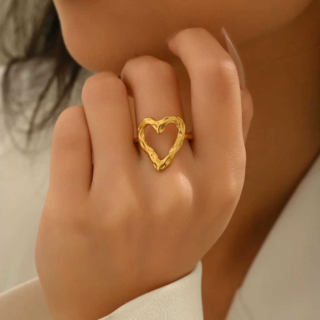 Vintage European Jewelry Geometric Heart Elegant Ring Designer Luxury Ring