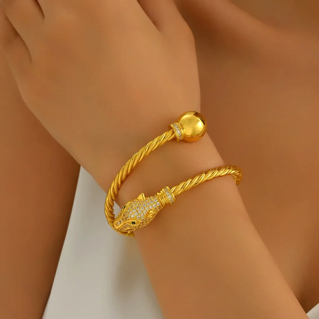 European Women'S Bangle Designer Luxury Cz Snake Bangle Elegant Cz Elegant Designer